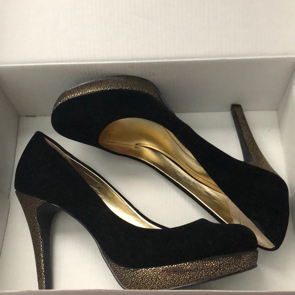 Style&Co black & gold heels!